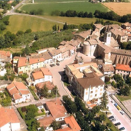 Angolo Del Gelsomino Castel Ritaldi Exterior foto